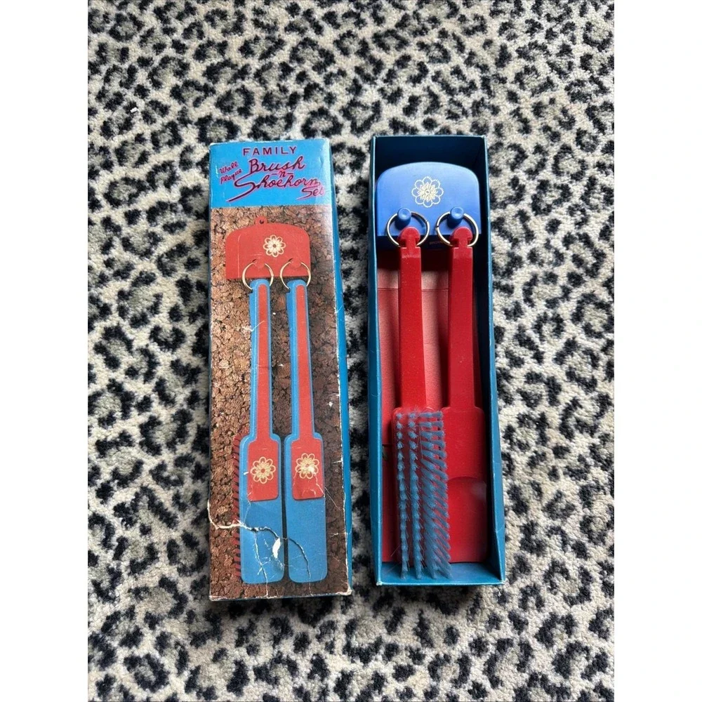 VTG 1960s Wall Hanging Shoeshine Station Brush and Shoehorn Set in Original Box